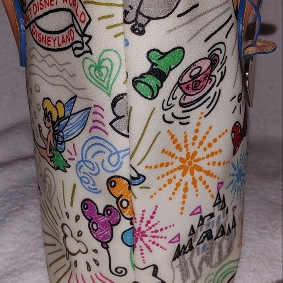 Dooney and Bourke Disney Sketch Bag - Picture 4 of 8